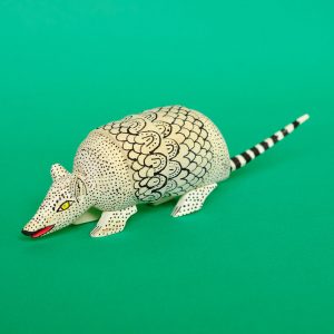 メキシコ ウッドカービング アルマジロ