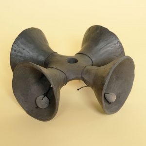 コヨテペック 黒陶 ベル