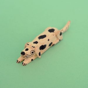 オアハカ ウッドカービング マルティンサンティアーゴ 伏せる犬 置物