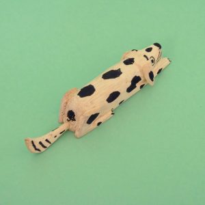 オアハカ ウッドカービング マルティンサンティアーゴ 伏せる犬 置物