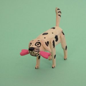 オアハカ ウッドカービング マルティンサンティアーゴ 骨をくわえた犬 置物