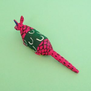 オアハカ ウッドカービング マルティンサンティアーゴ アルマジロ 置物