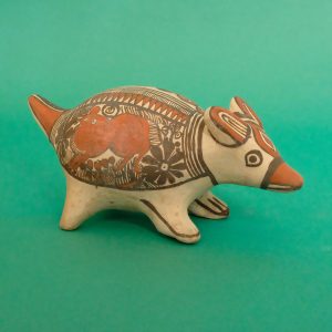 アルマジロ 置物