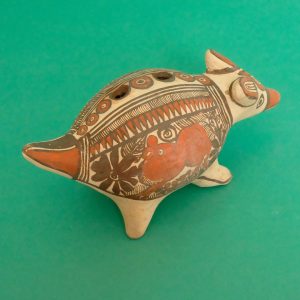 アルマジロ 置物