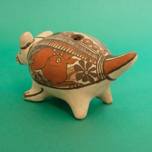 アルマジロ 置物