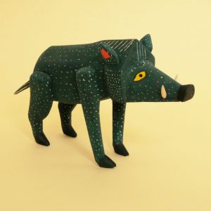 木彫り イノシシ 置物