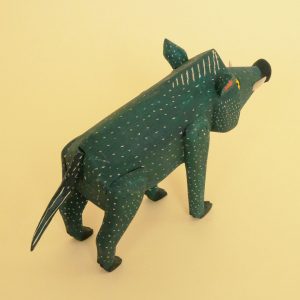 木彫り イノシシ 置物