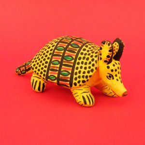 ハミルテペック 彩色陶器 土人形 アルマジロ