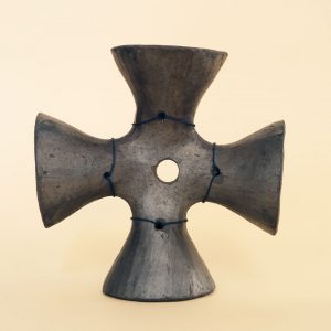 メキシコ 黒陶 四つベル