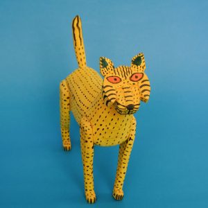 メキシコ ウッドカービング 山猫