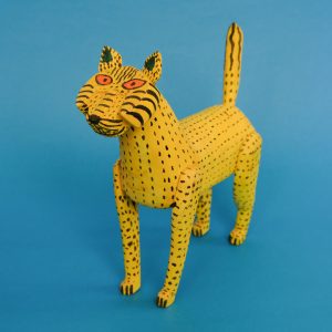 メキシコ ウッドカービング 山猫