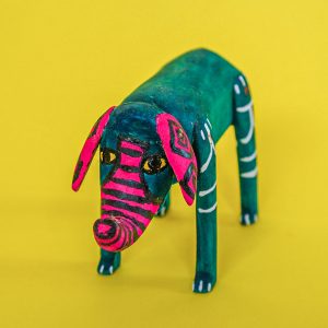 【公式】フジのお歳暮・冬ギフト ゾウ（木彫り置物）- LABRAVA [メキシコ 民芸 フォークアート 雑貨] 置物