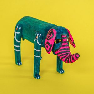 オアハカ ウッドカービング ゾウ