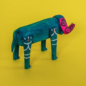 オアハカ ウッドカービング ゾウ