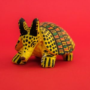 ハミルテペック 彩色陶器 土人形 アルマジロ