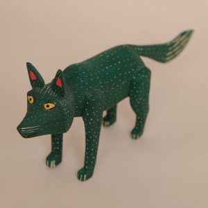 メキシコ 木彫り 置物 コヨーテ