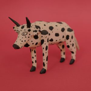 オアハカ ウッドカービング 牛