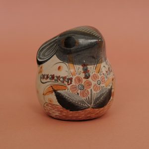 トナラ うさぎ 置物