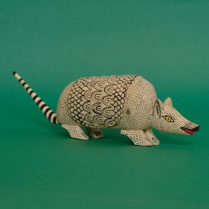 オアハカ ウッドカーヴィング アルマジロ