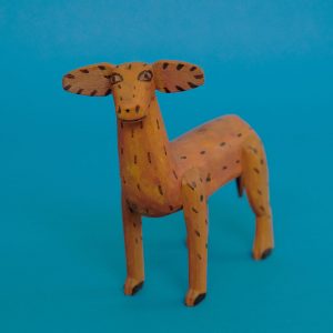 キリンレイヨウ 置物