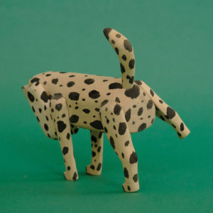 おしっこ犬 置物