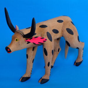 ヒメネス 木彫 牛