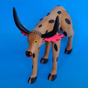 ヒメネス 木彫 牛