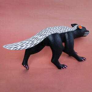 イサイーアス ヒメネス作 スカンクの置物